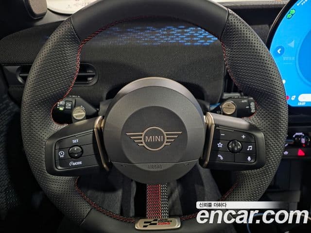 Mini Cooper S 4세대 JCW, 2025 14
