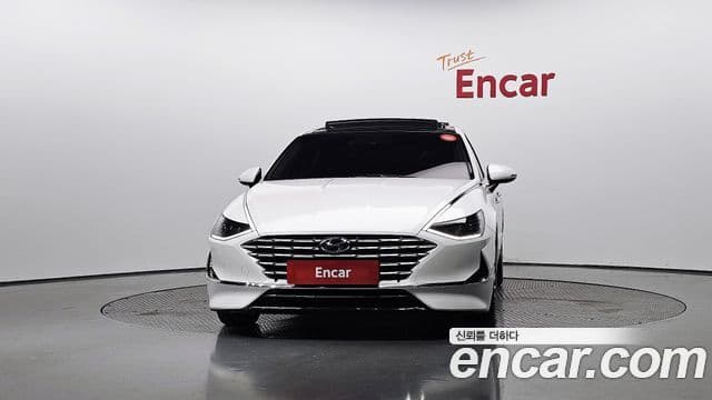 Hyundai Sonata гибрид (DN8) Family, 2021 3