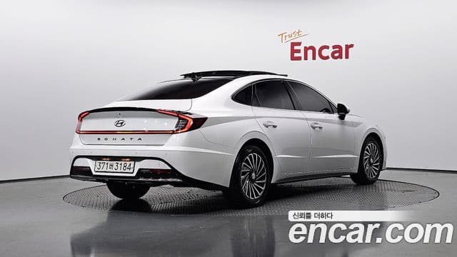 Hyundai Sonata гибрид (DN8) Family, 2021 6