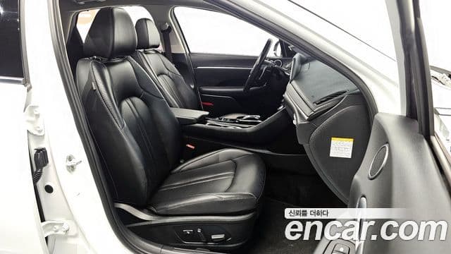 Hyundai Sonata гибрид (DN8) Family, 2021 10