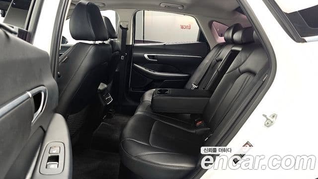 Hyundai Sonata гибрид (DN8) Family, 2021 12