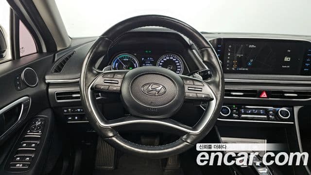 Hyundai Sonata гибрид (DN8) Family, 2021 13