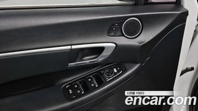 Hyundai Sonata гибрид (DN8) Family, 2021 17