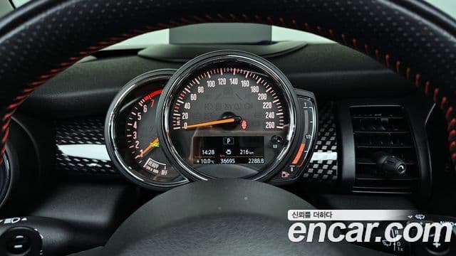 Mini Cooper S 3세대, 2019 8