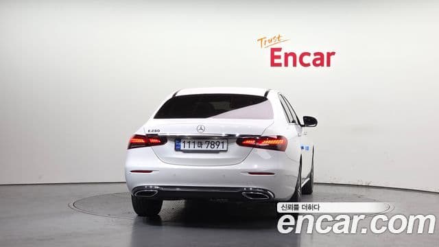 Mercedes-Benz E-класс W213 Avantgarde, 2022 4