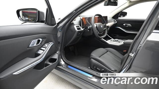 BMW 3시리즈 (G20), 2025 11