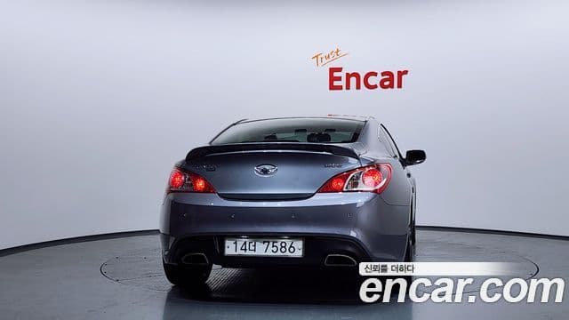 Hyundai Genesis купе GT-R, 2009 4
