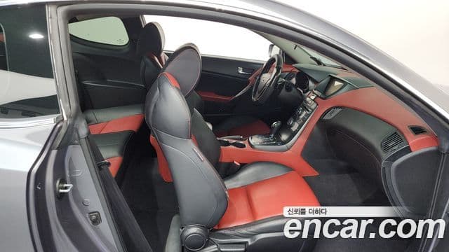 Hyundai Genesis купе GT-R, 2009 11