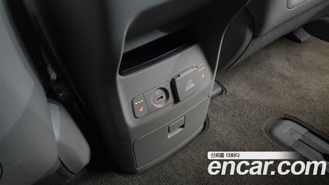 Kia All New Carnival Noblesse, 2015 18