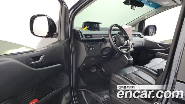 Hyundai Staria Modern, 2024 10
