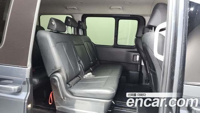 Hyundai Staria Modern, 2024 12