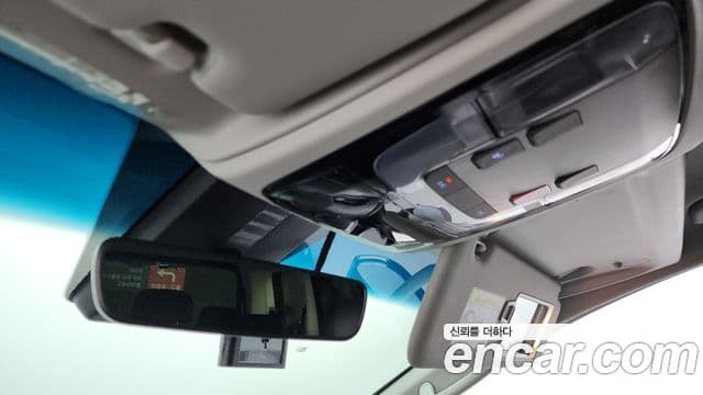 Hyundai Staria Modern, 2024 19