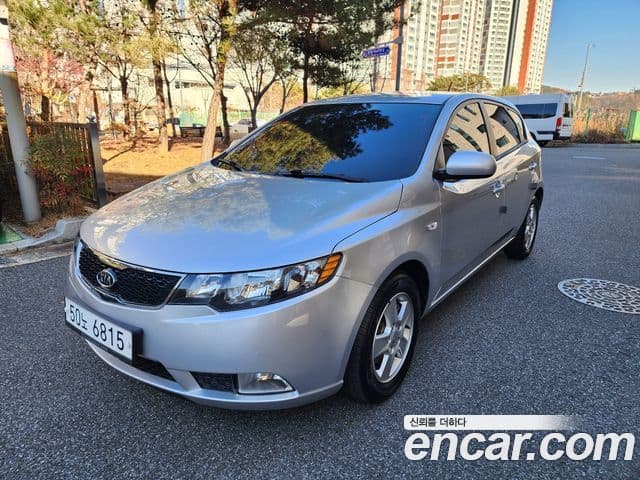 Kia Forte хэтчбек 1.6 GDI Deluxe, 2011 3