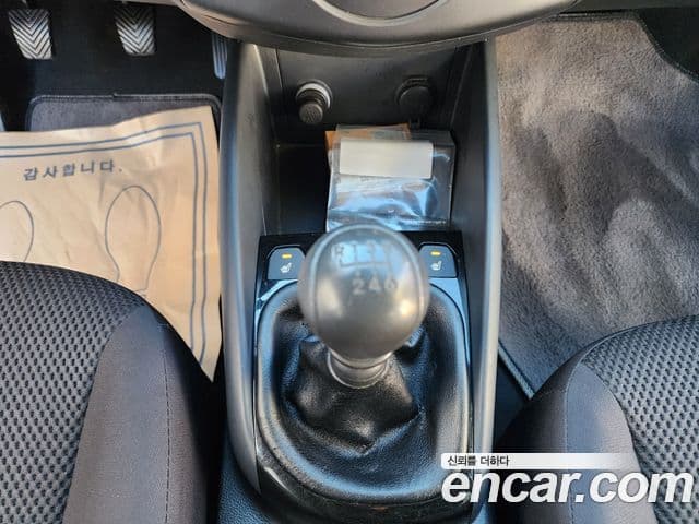 Kia Forte хэтчбек 1.6 GDI Deluxe, 2011 11