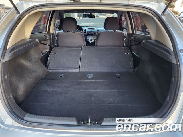 Kia Forte хэтчбек 1.6 GDI Deluxe, 2011 14