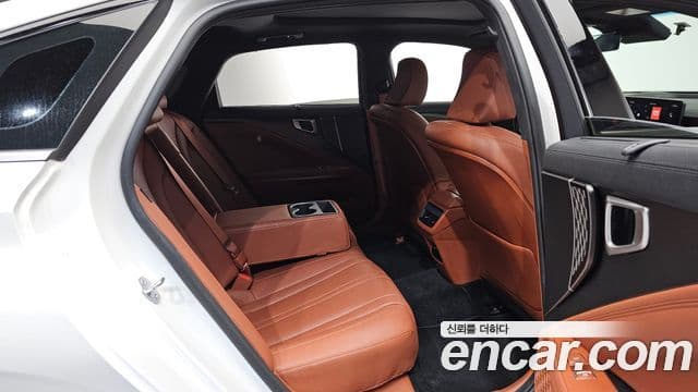 Kia The / новый New K8 Noblesse, 2025 12