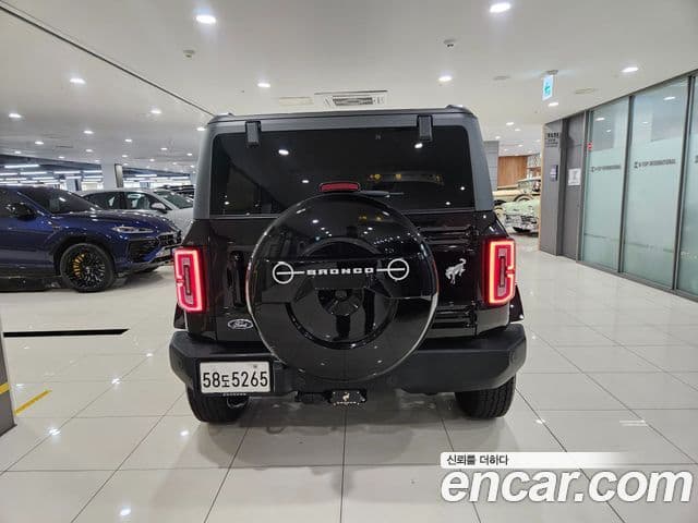 Ford Bronco 6세대 2.7 outer Banks, 2023 4