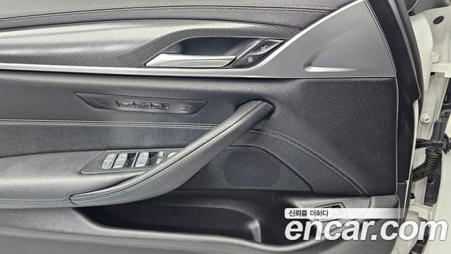 BMW 5시리즈 (G30) 520i M Sport, 2022 15