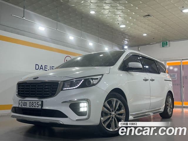 Kia All New Carnival Noblesse, 2016 1