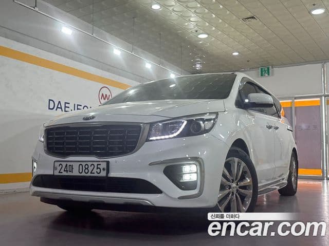 Kia All New Carnival Noblesse, 2016 3