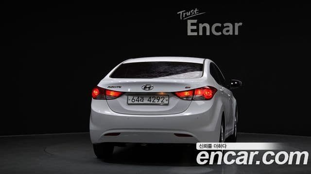 Hyundai Avante MD Style, 2013 4