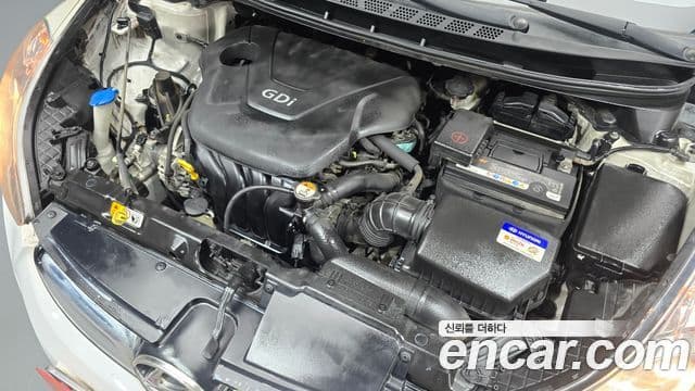 Hyundai Avante MD Style, 2013 6