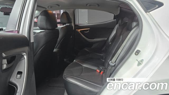 Hyundai Avante MD Style, 2013 13