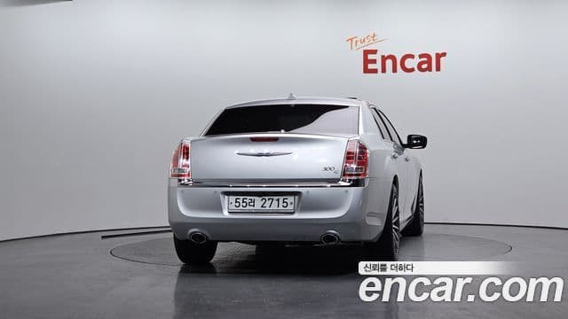 크라이슬러 The / новый New 300C, 2012 4