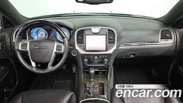 크라이슬러 The / новый New 300C, 2012 7