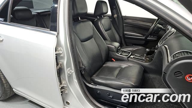 크라이슬러 The / новый New 300C, 2012 10