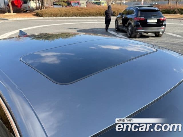 Genesis EQ900 Prestige, 2016 19