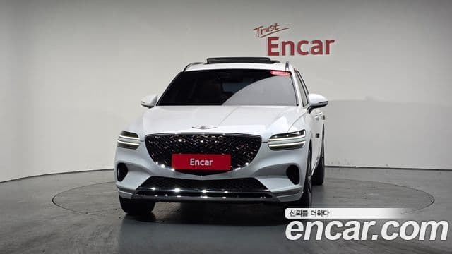 Genesis GV70, 2021 3