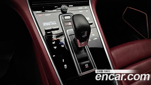 Porsche Panamera (971), 2019 9