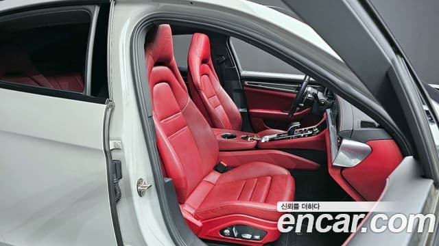 Porsche Panamera (971), 2019 12