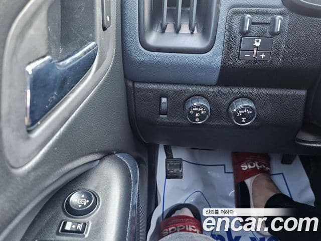 Chevrolet(GM대우) real New 콜로라도 3.6 Z71-X Midnight 4WD, 2021 16