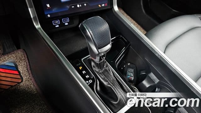 KG모빌리티(SsangYong) Torres T7, 2024 9