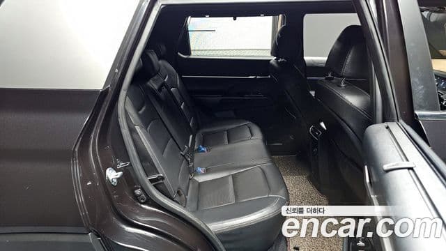 KG모빌리티(SsangYong) Torres T7, 2024 11