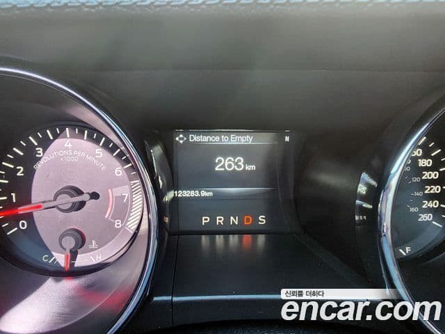 Ford Mustang купе, 2016 9