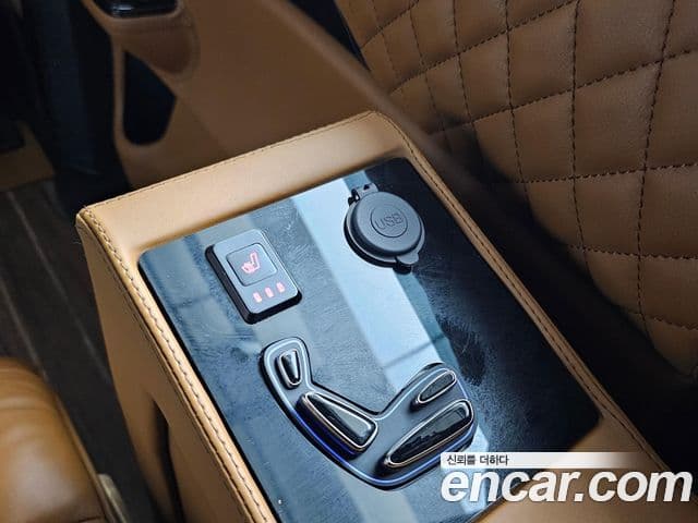 Kia Carnival 4세대 9인승 High Limousine(компания по спецнадстройкам), 2021 16