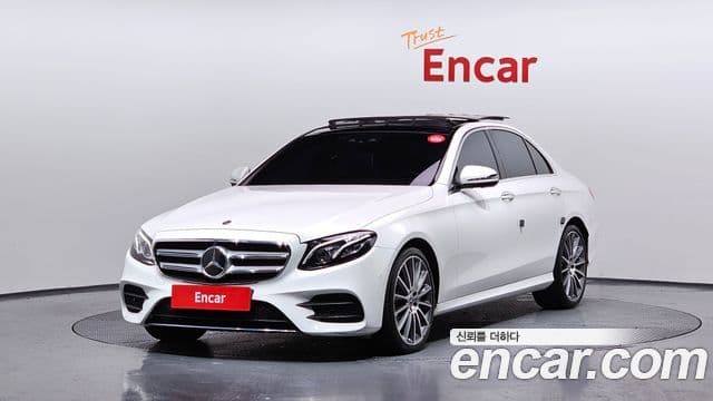 Mercedes-Benz E-класс W213 AMG Line, 2020 1