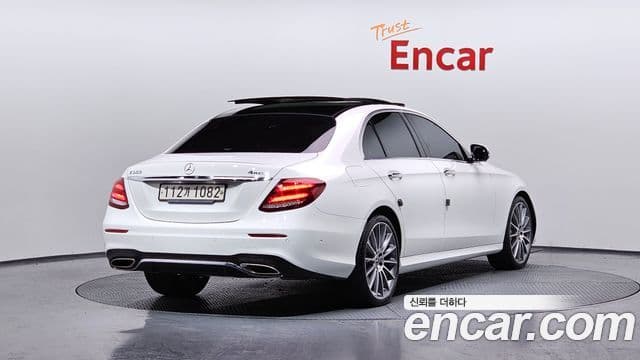 Mercedes-Benz E-класс W213 AMG Line, 2020 2