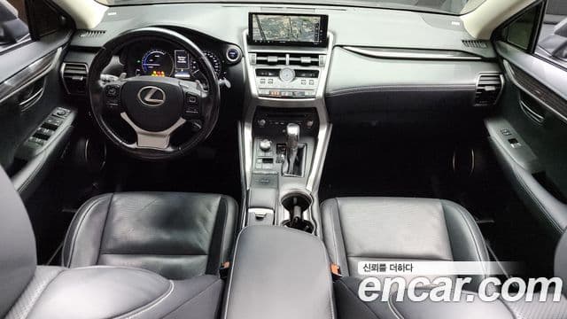 Lexus NX300h Executive, 2018 7