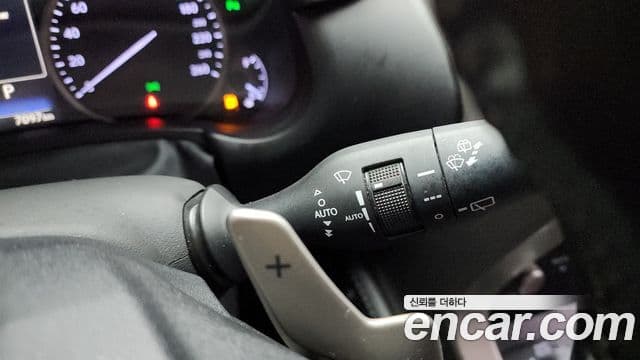 Lexus NX300h Executive, 2018 17