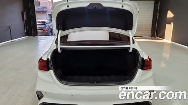 Kia The / новый New K3 2세대 Trendy, 2022 17