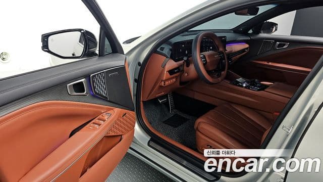 Kia The / новый New K8 гибрид Noblesse, 2025 11