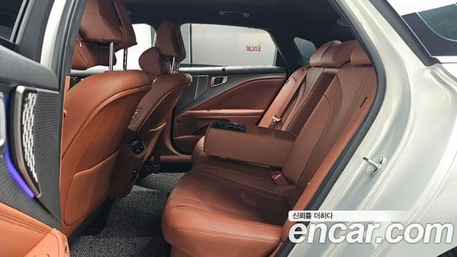 Kia The / новый New K8 гибрид Noblesse, 2025 12