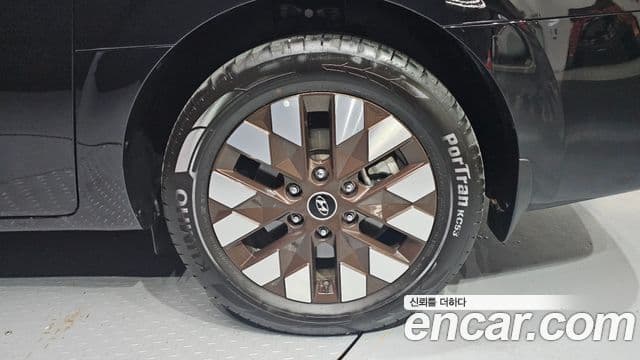 Hyundai Staria Inspiration, 2023 все фото