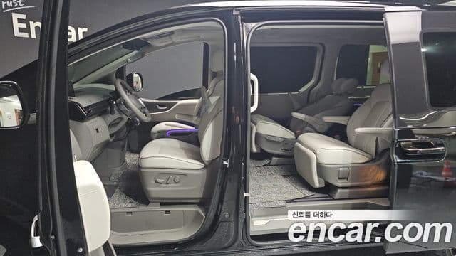 Hyundai Staria Inspiration, 2023 10