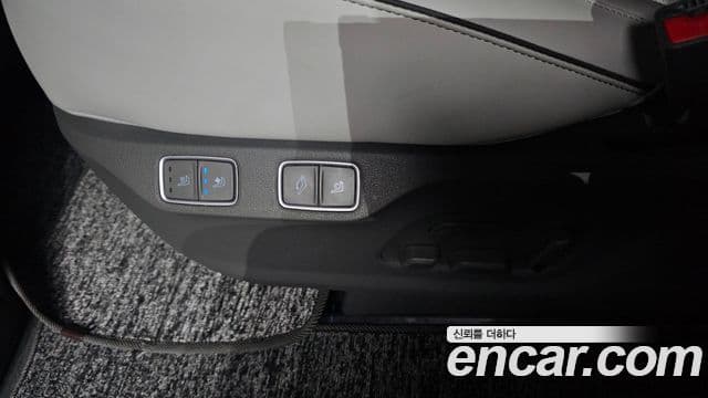 Hyundai Staria Inspiration, 2023 18