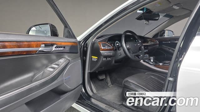 Genesis EQ900 Prestige, 2016 12